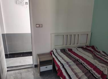 宣桥镇腰路村丰乐三组 