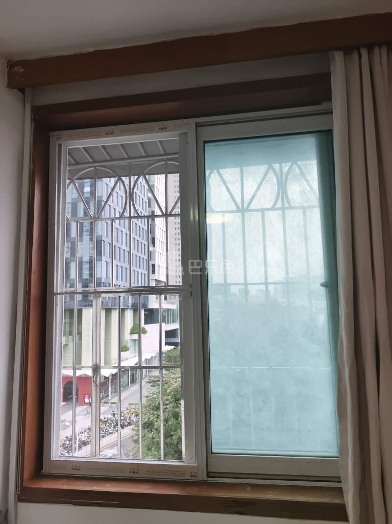 兴龙大厦9859502卧室窗户图10