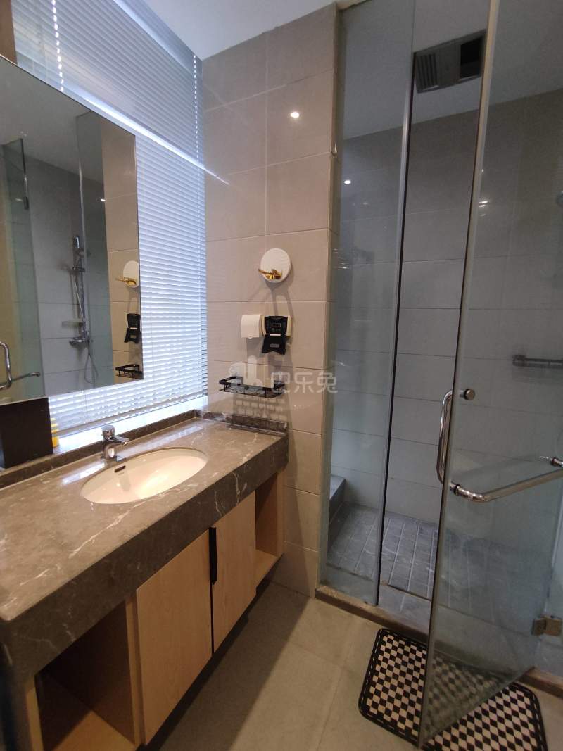 绿地旭辉城9869729卧室窗户图9