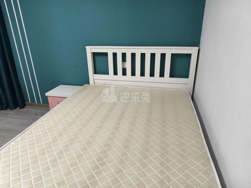 大众春盛苑9889039卧室图2