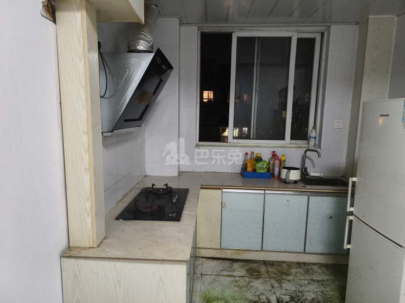 大众春盛苑9889039厨房图5