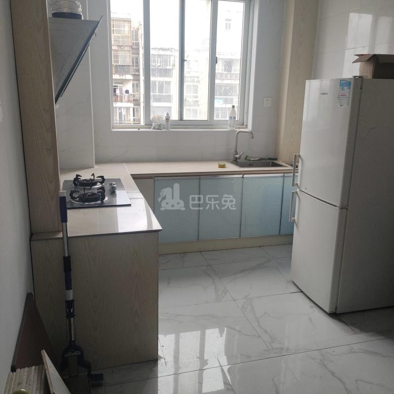 大众春盛苑9889039厨房图6