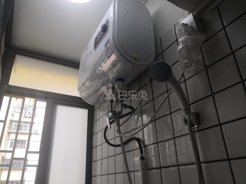 东景花园14034214卫生间图1