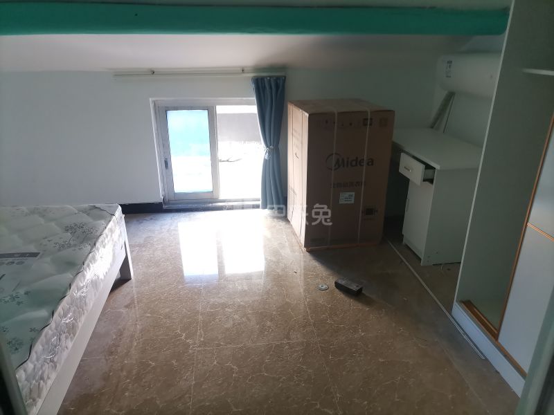 栏杆村凤家宅（民房）9895315卧室图3