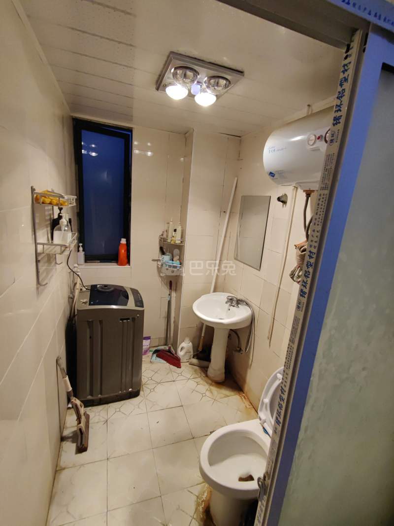 鹤鸣新苑一村989004卫生间图11