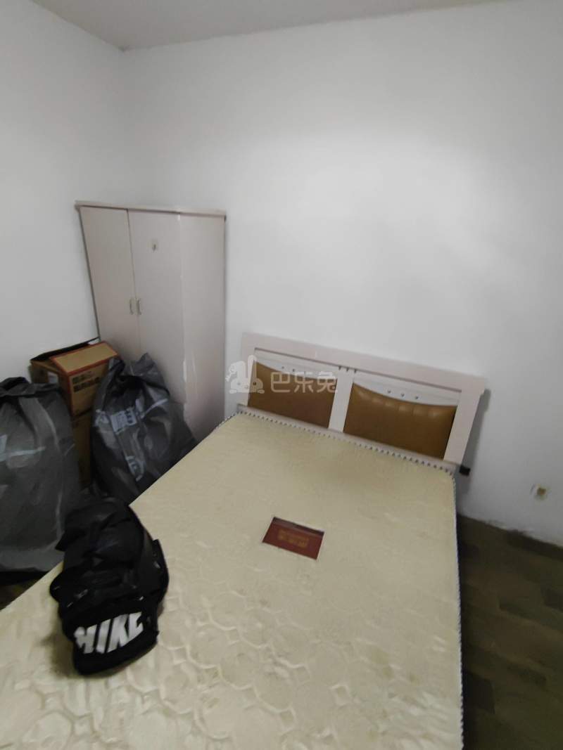 鹤鸣新苑一村989001卧室图2