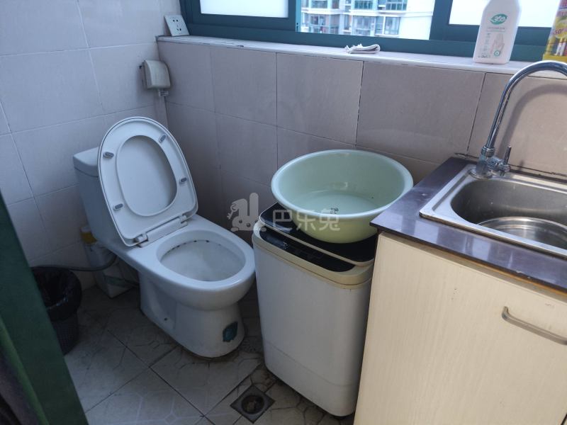 鹤鸣新苑一村989004卫生间图12