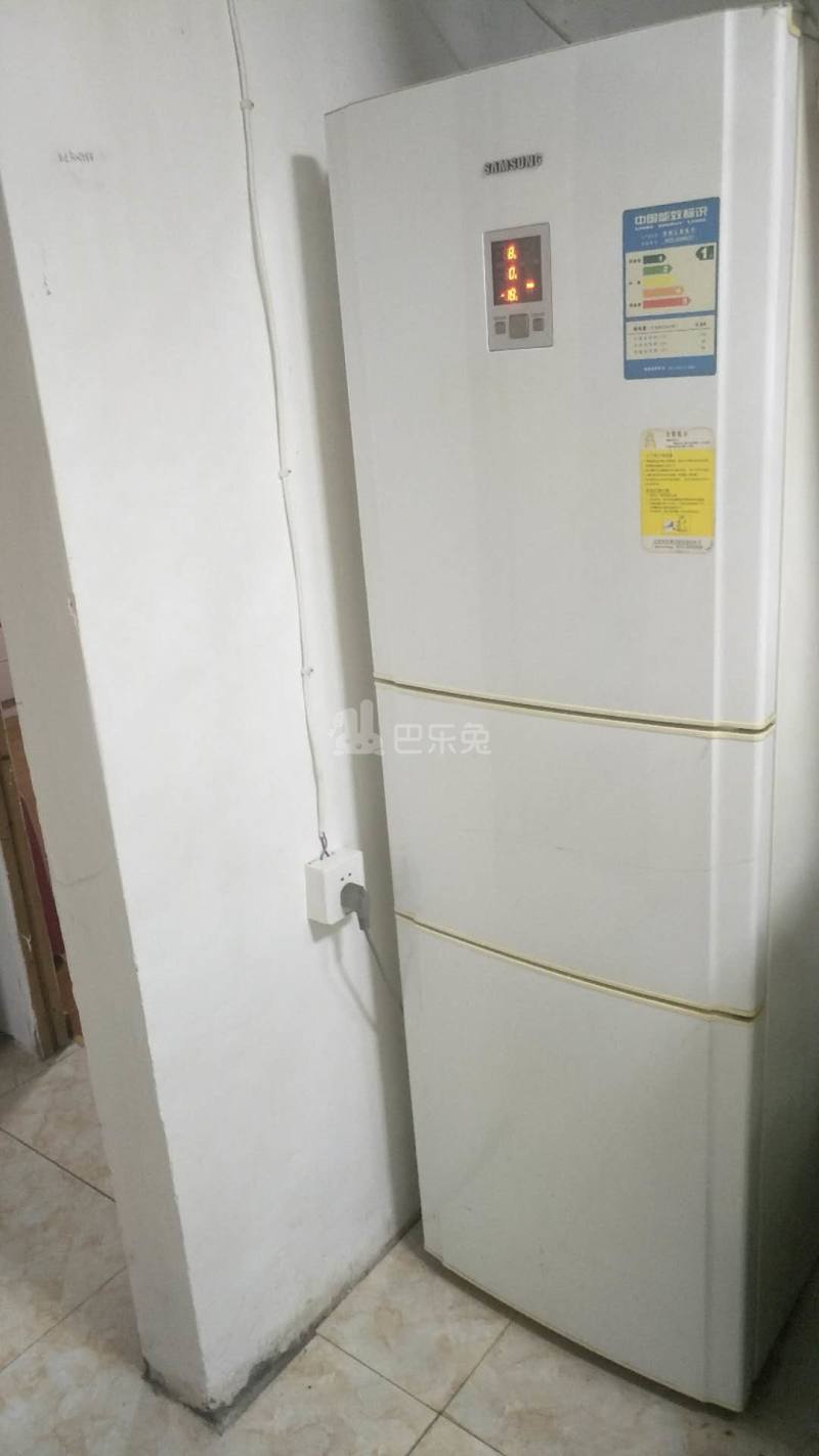 鹤鸣新苑一村989004客厅图4