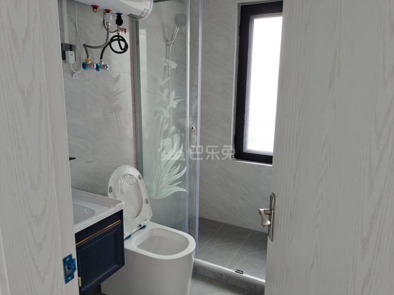 裕隆花园9912739卫生间图14