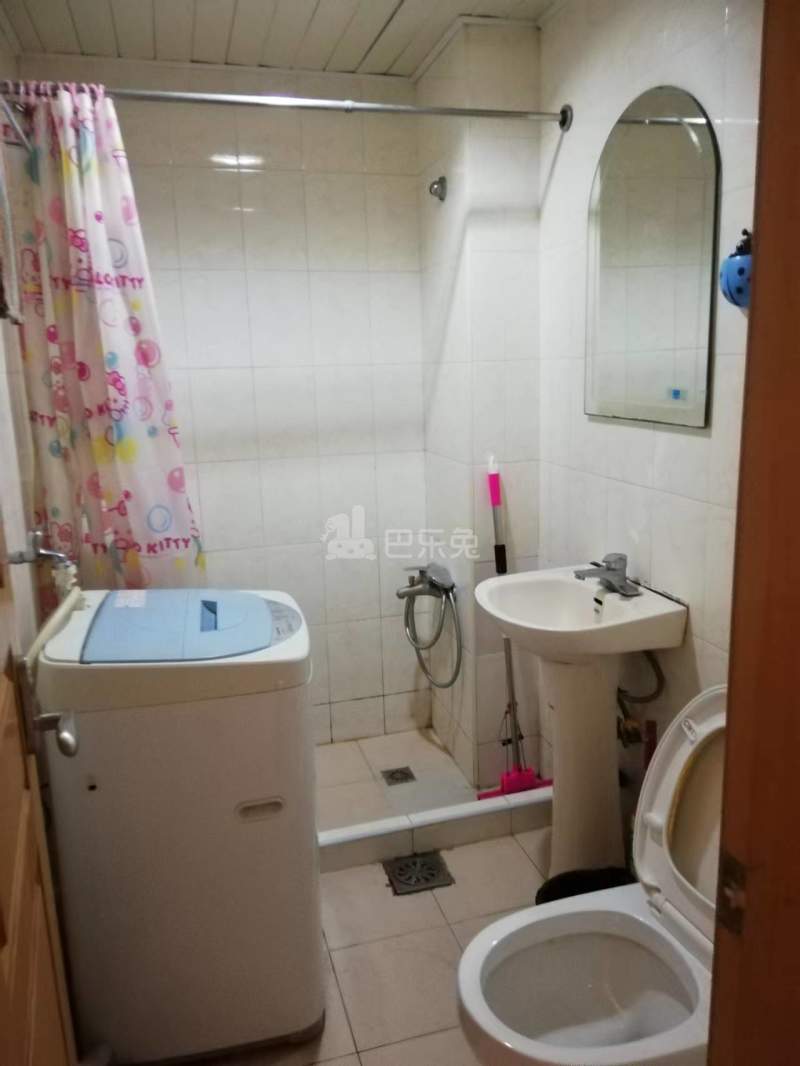 大宁路660弄小区18280306卫生间图3