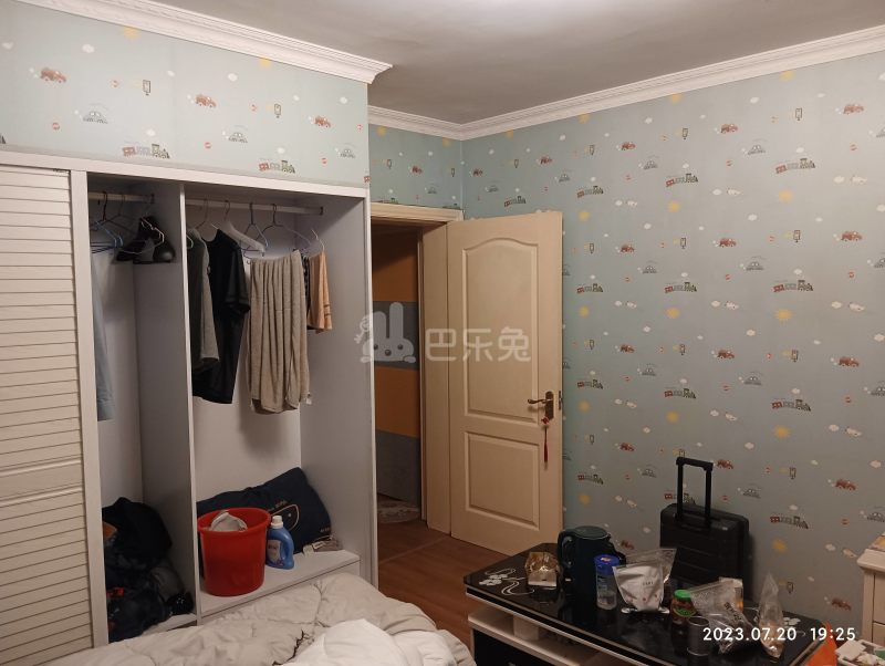 巴黎之春9957837卧室图2