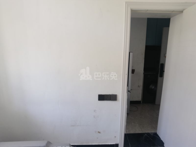 浏翔花苑（蕰北公路2221号）9959765卧室图3