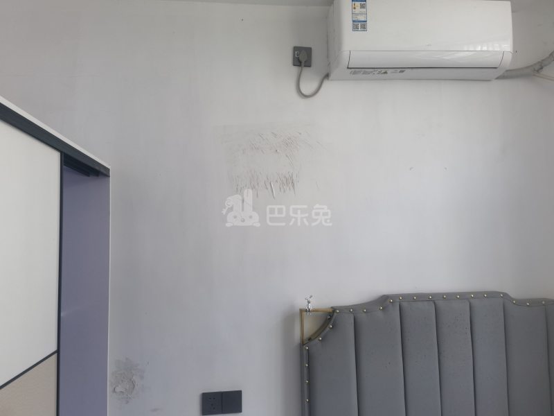 浏翔花苑（蕰北公路2221号）9959765卧室图2