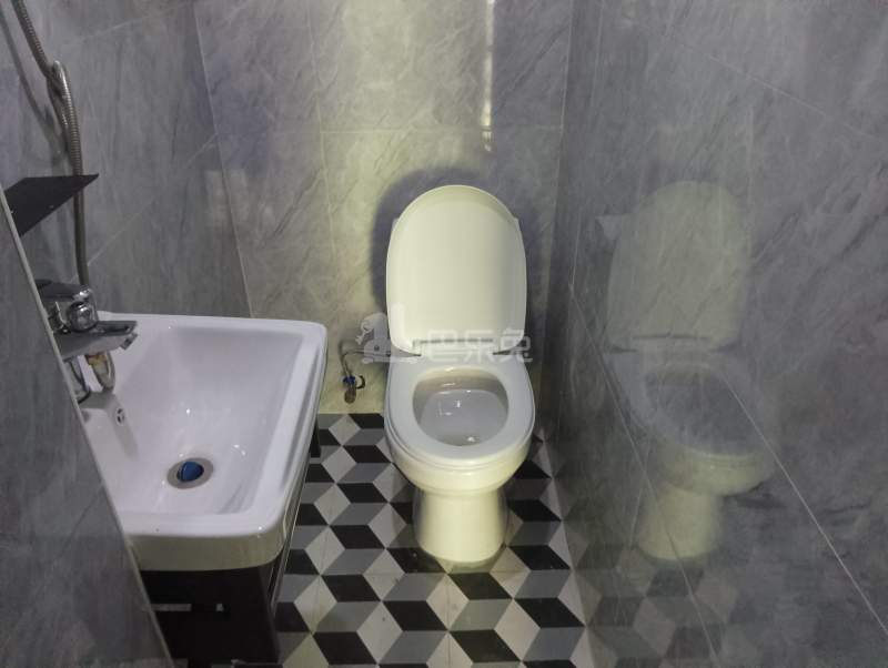 玉兰香苑二期A块9976829卫生间图6