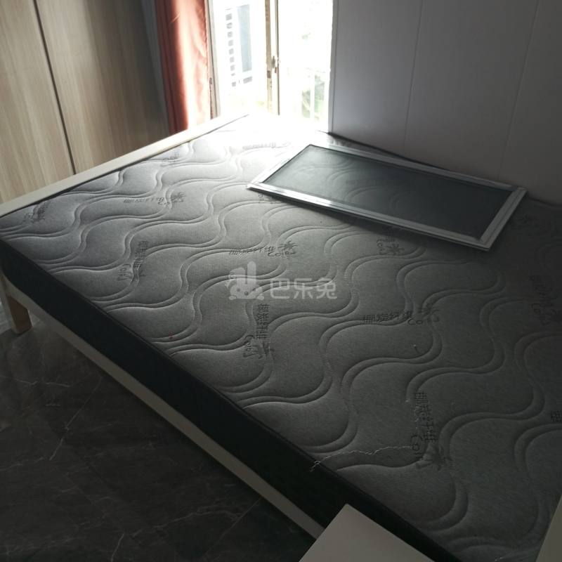 正义村9977042卧室图0