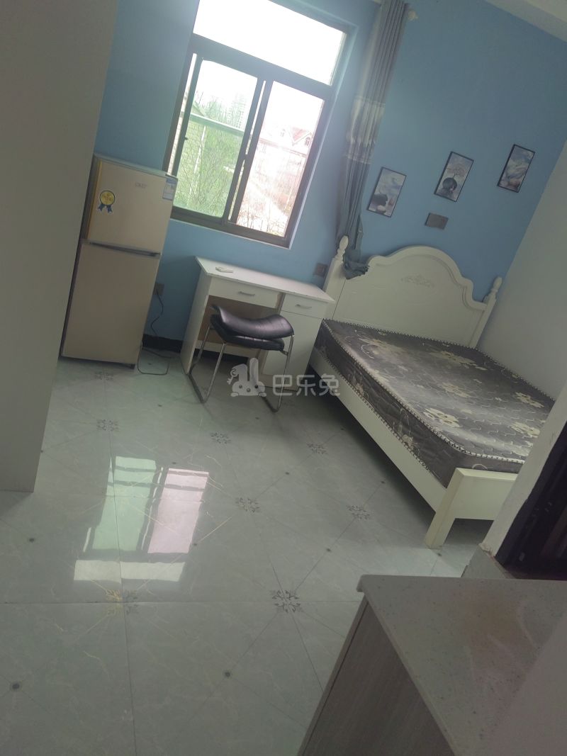 光辉村曙光9978710卧室图0