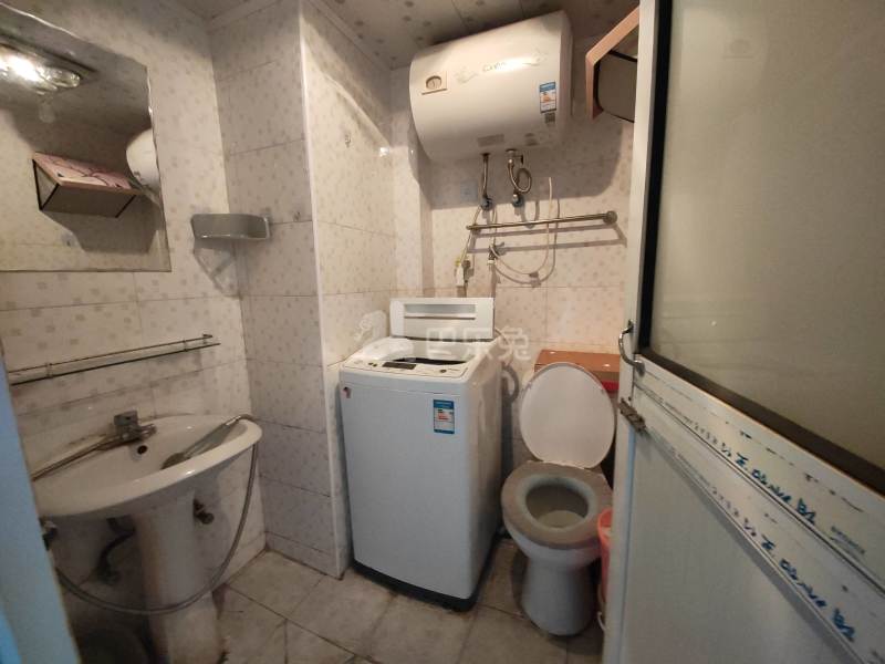 艾南花苑（华绣路179弄）997258卫生间图5