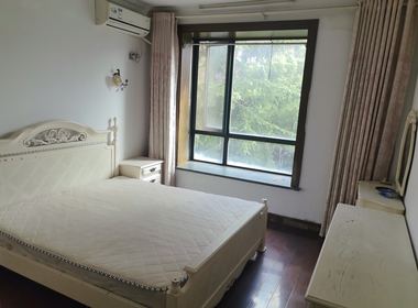 公园大观吉富绅花园 