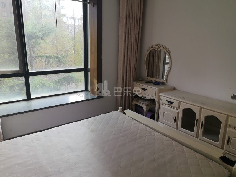 公园大观吉富绅花园9982237卧室图1