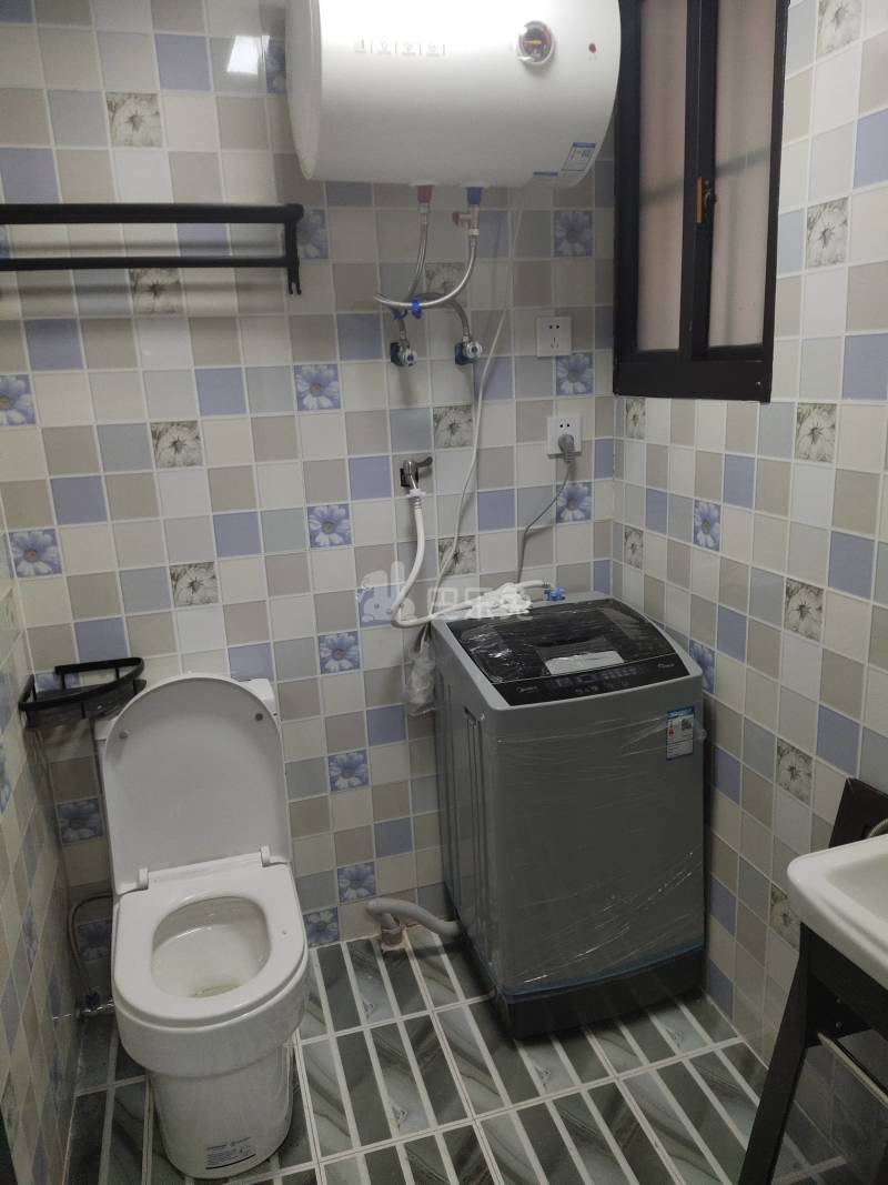 直属村凌南宅9985914卫生间图7