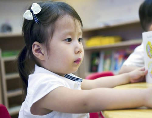 非京籍孩子入学难 租房者需28证才有初审资格