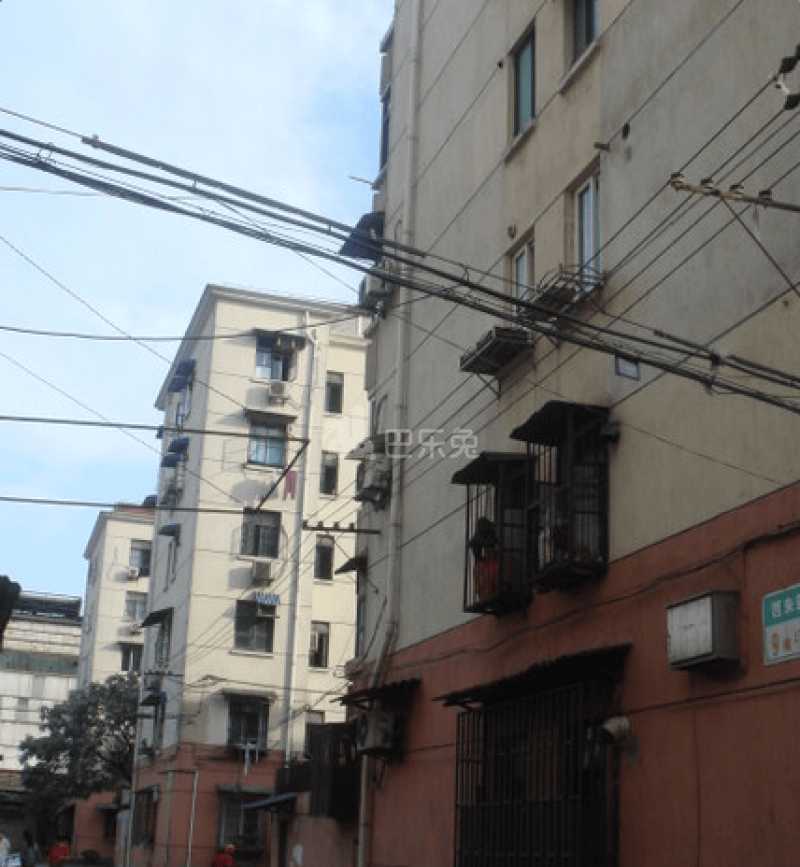 西朱新村18462639周边环境图2