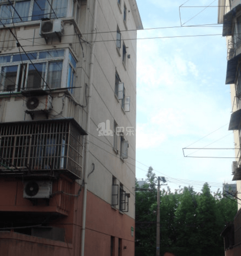 西朱新村18462639周边环境图1