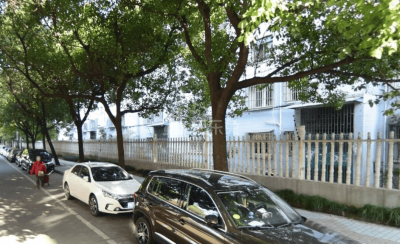 西环三村（莘潭路590弄）15034066周边环境图9