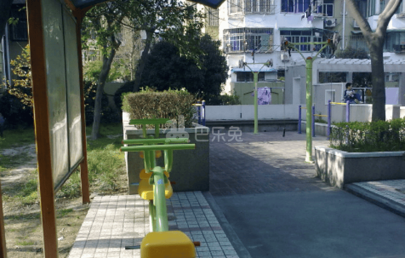 华泾五村18280629周边环境图13