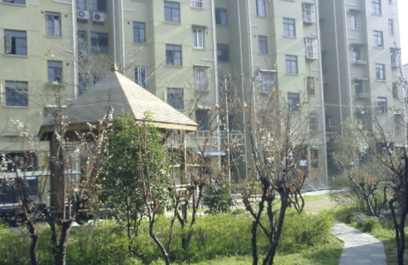 华泾五村18280629周边环境图11