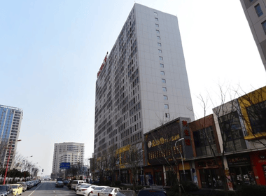 鸣珏公寓（松江店） 1室0厅1卫