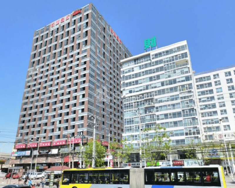 财满街锐城国际