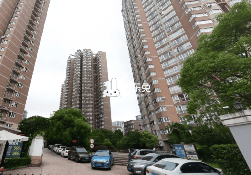 泰德花苑(东南门)