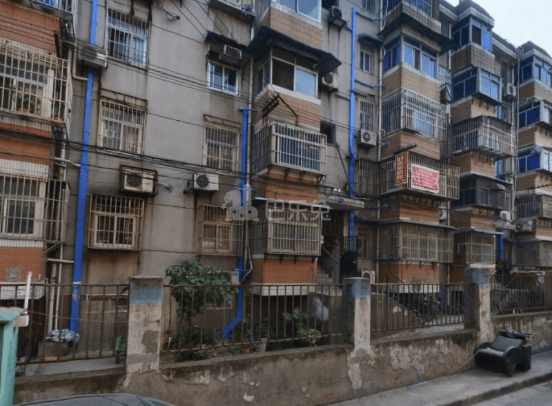 和燕路461号12592964周边环境图2