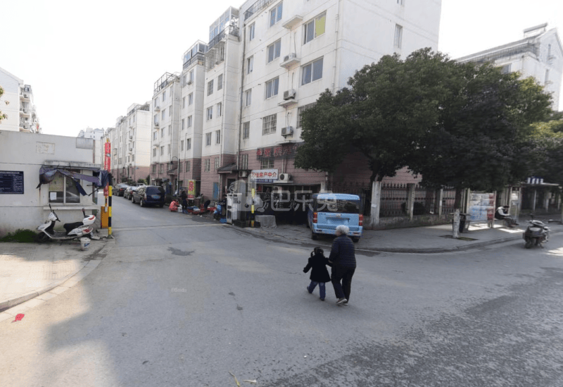 万佳花苑西区15688910周边环境图2