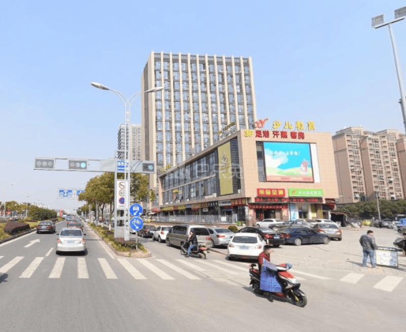 新城尚品汇18370745周边环境图1