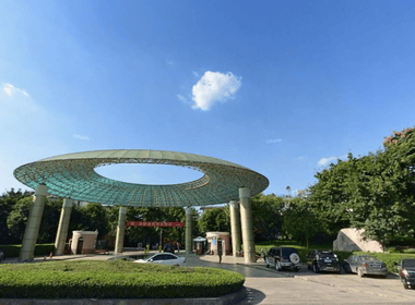 玉龙山庄(龙都北路) 4室2厅2卫