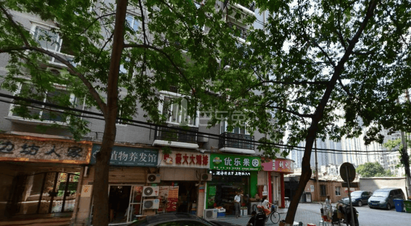 湖边坊人家17623279周边环境图3