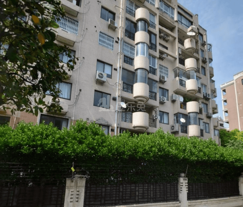 金鹿公寓（荣华西道39弄）15601026周边环境图7