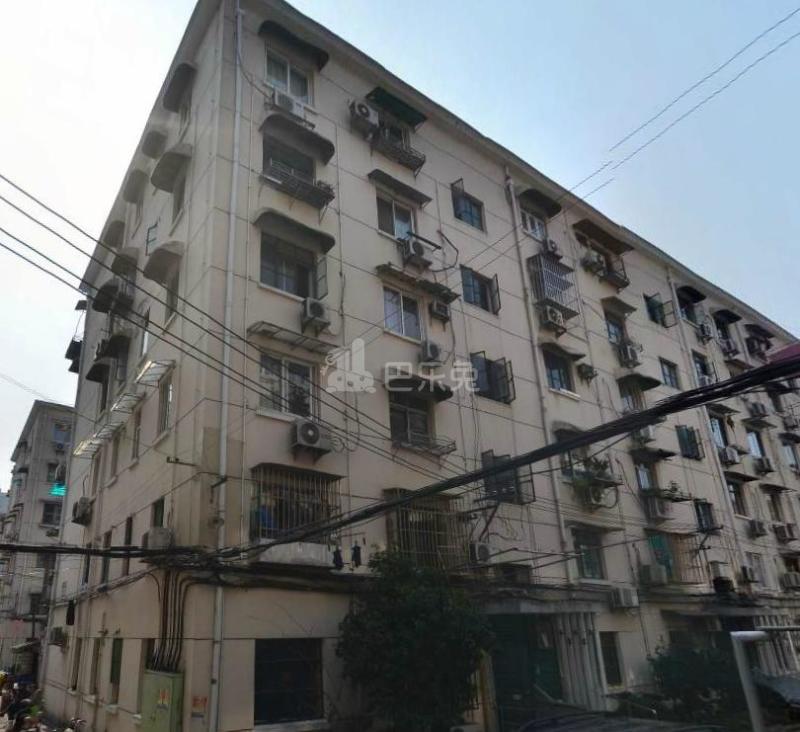 长宁路1600弄小区9996358周边环境图14