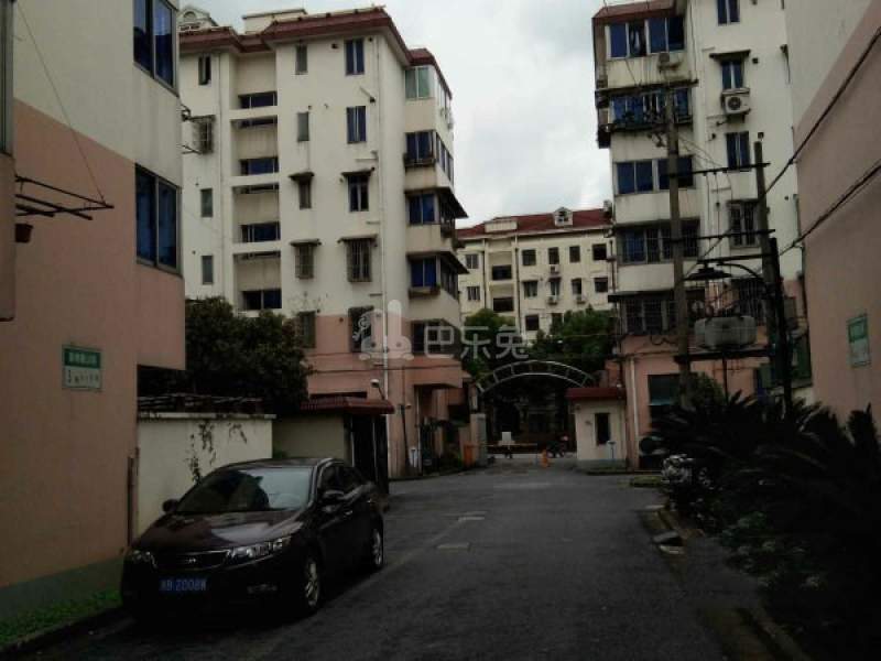 宝南新村8925423周边环境图9