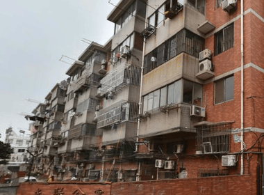 光联公寓 1室0厅0卫