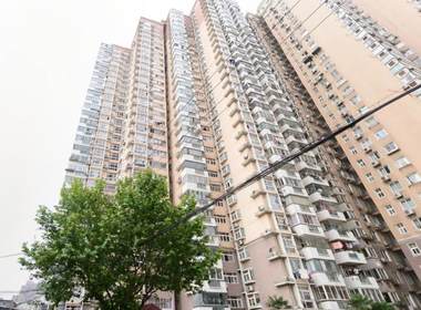 中皇广场 1室0厅0卫