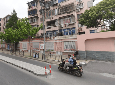 场中路2401弄小区 1室0厅0卫