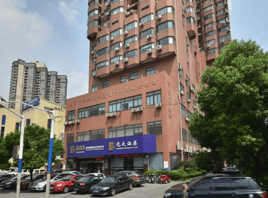 昆泰大厦 1室0厅0卫