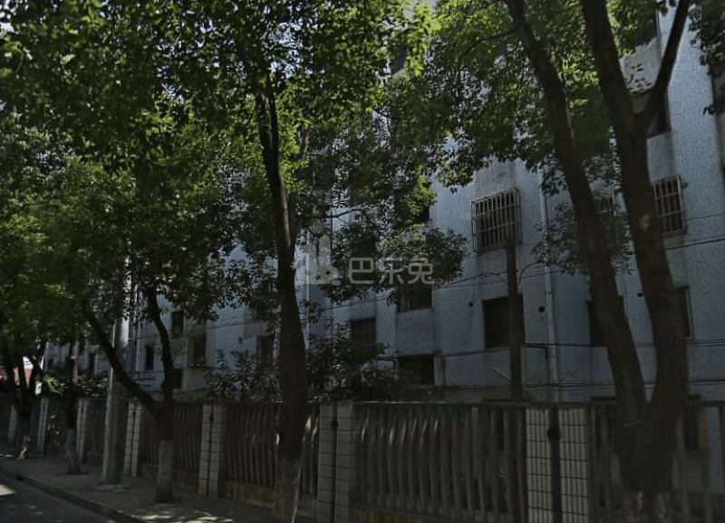 弯弯新村8640090周边环境图1