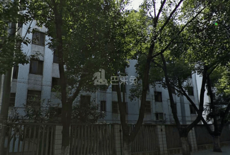 弯弯新村8640090周边环境图2