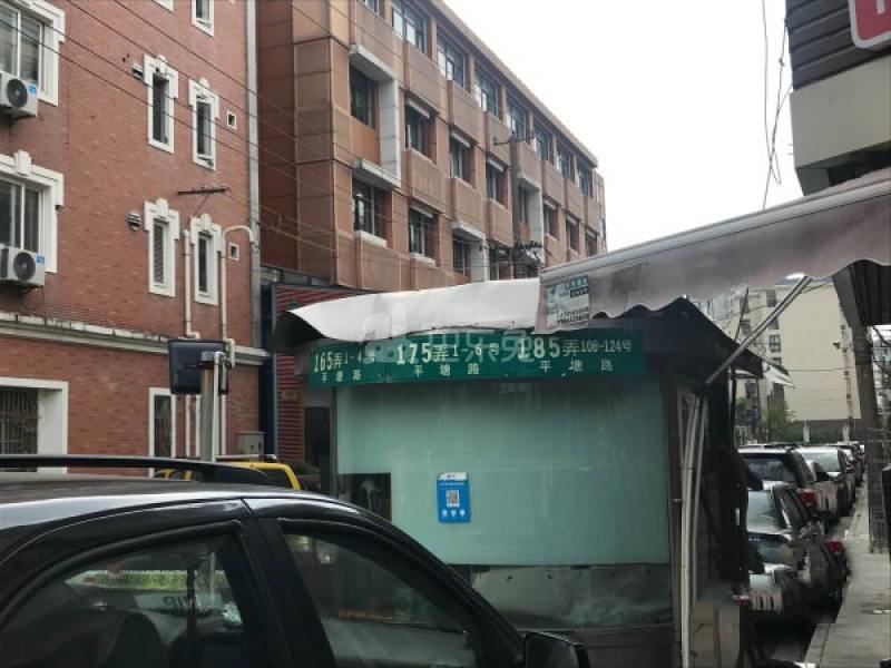 春房小区1666930周边环境图2