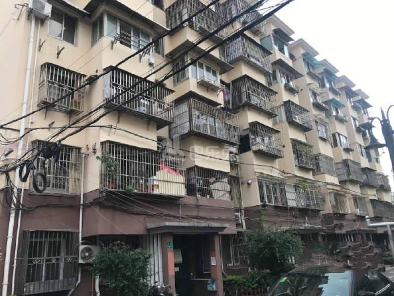 春房小区1666930周边环境图3