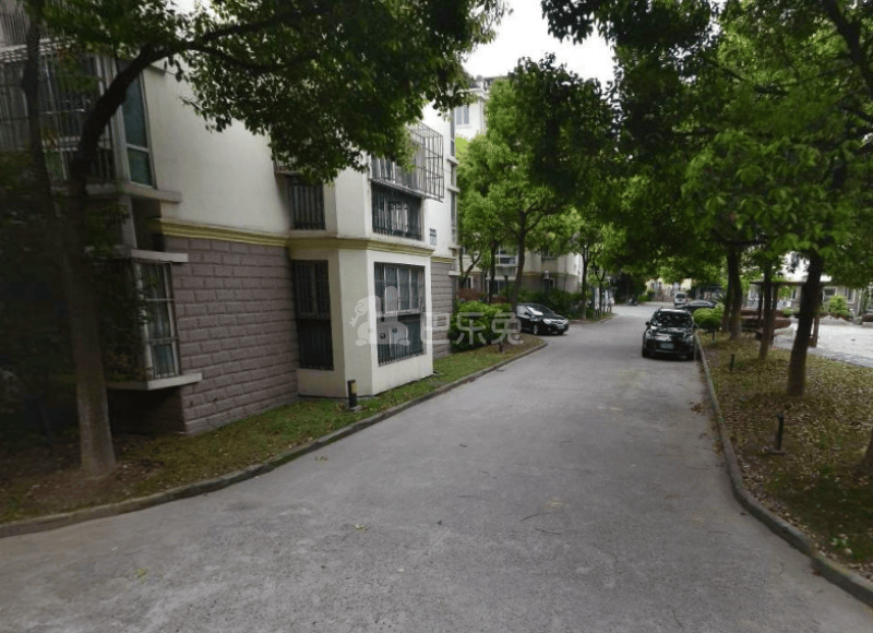 虹莘家园8802079周边环境图20